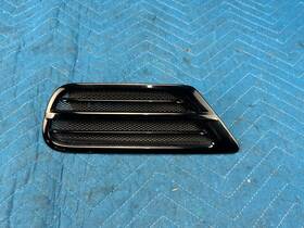62905-60060 Lexus Lx470 Rear Quarter Vent Duct Grille Passengers Black 202 1998-2007 Oem