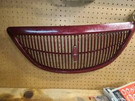 Lincoln 104-01606b Maroon Grille Painted Fits 97-98 Mark Viii 8 Damaged