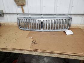 104-01938 Lincoln Grille Upper Fits 06 Zephyr 294645 104-01938 Lincoln Grille Upper Fits 06 Zephyr 294645