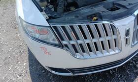 104-02220r Lincoln Passenger Right Grille Upper Sides Fits 10-12 Mkt 693363