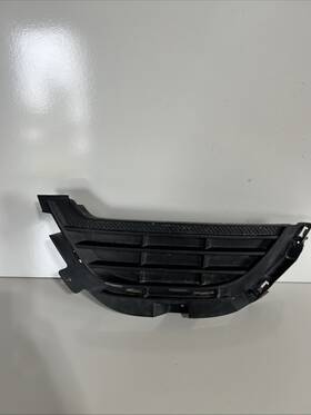406hp19953aew Lincoln 17-20 Mkz Front Left Driver Lower Grille Fog Lamp Cover Oem