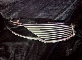 441108187 Lincoln 2013-2016 Mkz Oem Front Right Pass Upper Grille Chrome Trim