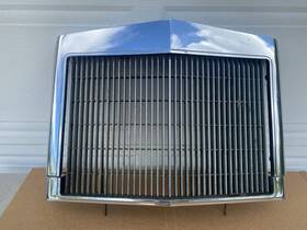 D7vb-8a068-ac Lincoln 65465 77 78 79 Continental Town Car Chrome Grille Surround