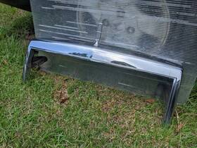 Fovb-8150 Lincoln 1990 - 1994 Town Car Front Chrome Grille Upper Surround Trim