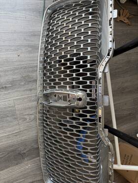 Jl7b-8200-bew Lincoln Jl7b-8150-bdw Used 2018 2019 2020 2021 Navigator Front Upper Grille Oem