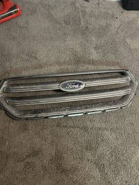 Fo1200592 Lkq Corp Grille-fo Fits 2017 Ford Escape