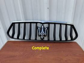 670151229 Maserati 2017-2023 Ghibli M157 Front Grille Oem