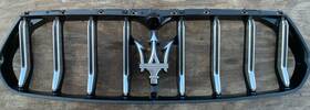 670165824 Maserati Front Bump Grille Assembly Radiator Upper Trident Emblem
