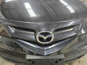 Br5v50710b08 Mazda 2007 - 2009 3 Upper Grille Assembly Paint-16w Rock Chips