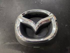 Kb8a-50-722a Mazda Used Ft17 - Ft21 Cx-5 Emblem Kaog51730 And Bracket Kb8a50722