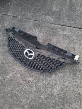 L208-50716 Mazda 2006-2012 Mpv Ly3p Genuine Front Bumper Top Grille Grill