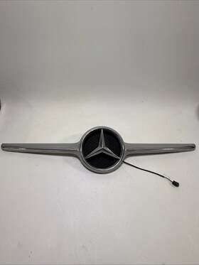 166-817-03-16-64 Mercedes 2015 2016 Cls400 Cla250 Front Grille Molding With Illuminated Emblem Oem 166-817-03-16-64 Mercedes 2015 2016 Cls400 Cla250 Front Grille Molding With Illuminated Emblem Oem