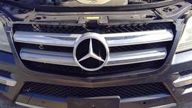 104-51158a Mercedes-benz Grille 164 Type Gl350 Upper Fits 10-12 Gl-class 323465