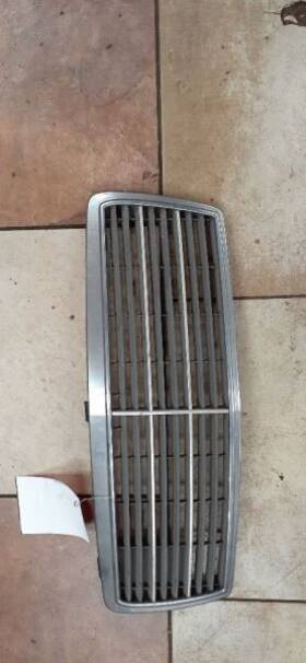 104-58771a Mercedes-benz Grille 202 Type C230 Fits 98-00 C-class 464181