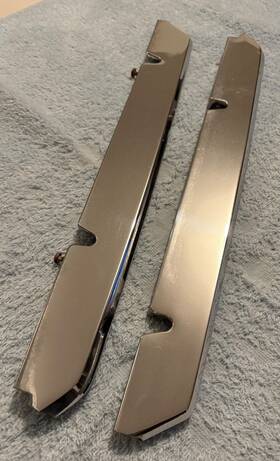 1078880421 Mercedes-benz 1078880321 Genuine R107 Grill Center Bar Trim - Used