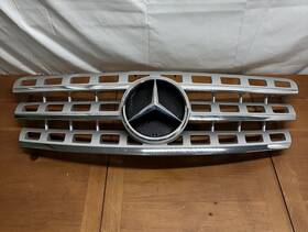 1648802085 Mercedes-benz 2009-2011 Ml350 Ml550 Bumper Radiator Hood Grille Grill Assembly Oem