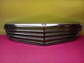 2048800323 Mercedes-benz 2048801423 2008-2011 204 C300 C350 Grille Front Upper Chrome