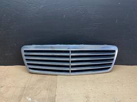 2088800085 Mercedes-benz 1998-2003 W208 Clk-class Front Upper Grill Grille Oem E3537 Dg1