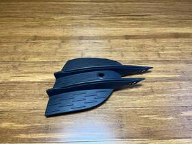 2138859004 Mercedes-benz 2017-2026 W213 E350 Front Right Lower Bumper Fog Light Cover Oem