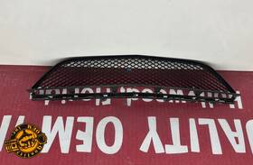 2188850024 Mercedes-benz 2015-2018 Cls400 Cls550 - Amg Front Bumper Lower Center Grille Oem 48k