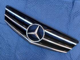 Mercedes-benz 725414639966 W204 C250 C300 C350 Genuine Oem Front Grille Star Emblem 2008-14