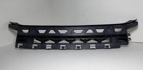 A1178850965 Mercedes-benz 14-19 Cla W117 C117 Rear Bumper Center Bracket Carrier Oem