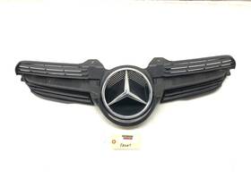 A1718880060 Mercedes-benz 2005-2011 Slk350 R171 Front Bumper Radiator Grille With Emblem Oem