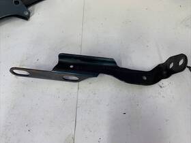 A2044923041 Mercedes-benz 10-13 C207 E550 Left Exhaust Bracket