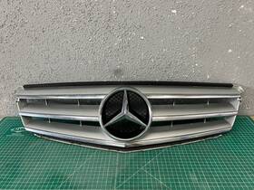 A2048880260 Mercedes-benz 08-14 C-class W204 Radiator Center Grill Grille Cover Panel Oem