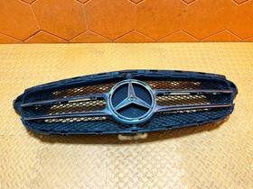 A2055051930 Mercedes-benz 15-18 C300 W205 Bumper Radiator Grill With Illuminated Emblem Oem