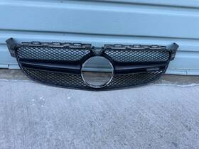A2058880523 Mercedes-benz 2016 2017 2018 C63 C63s Amg Front Upper Grille Genuine Oem