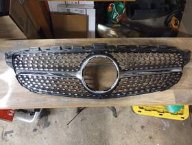 A2058881260 Mercedes-benz 2015 - 17 W205 / C300 Grill
