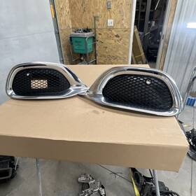 A2238854100 Mercedes-benz S500 S580 Front Left Right Lower Bumper Grille Set 2021 - 2023 Oem