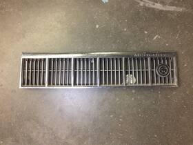 E1yb-8200-ag Mercury 1981-85 Lynx Grille Oem Chrome 1982 1983 1984 1985