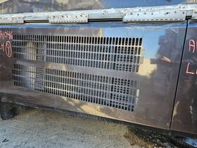 104.zz4903 Miscellaneous - Recreational Vehicles 2003 Monaco Camelot 8.3 Isc Left Rear Radiator Cooling Vent Grille Panel Door