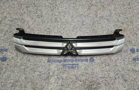 7450a959 Mitsubishi 2014 2015 Outlander Upper Grille Oem