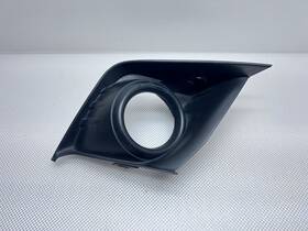 8321a786 Mitsubishi 2018 2019 Outlander Right Side Grill Bumper Fog Lamp Cover Bezel Oem