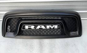 5uq43rxfab Mopar 2015-2024 Dodge Ram 1500 Classic Black Grille Radiator Oem