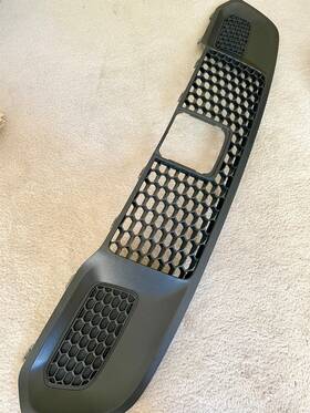 Mopar 68262007ab 2017-2022 Grand Cherokee Wk Lower Bumper Grill With Adaptive Cruise Oem