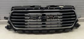68466527a Mopar 2019-2022 Dodge Ram 1500 Limited Front Grille With Chrome Trim Camera Oem