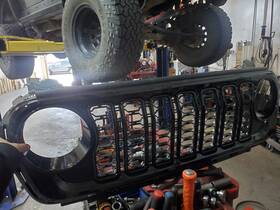 7hq98trmaa Mopar Black 2024-2025 Oem Jeep Wrangler Jl Sahara Rubicon Gladiator Jt Front Grill