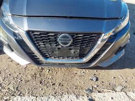 104-10967c Nissan Grille Center Bright Chrome Moulding Fits 19-22 Altima 2034118