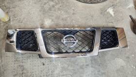 104-50557a Nissan 2008-2015 Armada Grille Chrome Bright Oem With Attaching Clips Mount Tabs Good