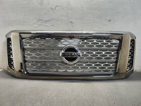 104-60543f Nissan 16 17 18 19 Titan Xd Platinum Upper Grille Oem