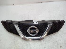 104-60938 Nissan 2017 Rogue Sport Upper Grille Oem