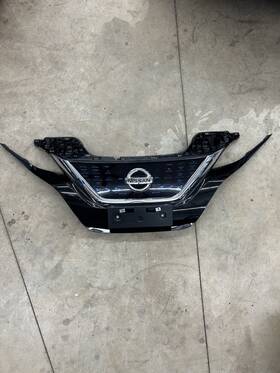 62072-5sk0d Nissan 620705sas0a/62072-5sk0d 2018-2024 Leaf Upper Grille Assembly With Camera Oem