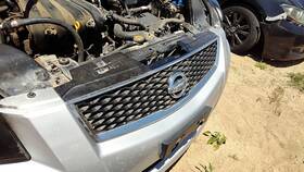 62070ze90b Nissan 2007-2012 Sentra Sr Front Grille Oem Chrome