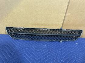 62254-1nf1a Nissan 2009 - 2015 Infiniti G37 Q40 Sedan Front Bumper Lower Grille Oem