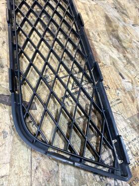 62256-kb50b Nissan #62256-kb50b 2014 Gt-r Front Bumper Lower Grille Part