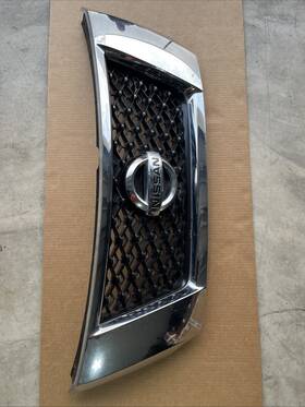 62310-3knoa Nissan 2013 - 2016 Pathfinder Grille Front Grill Oem Original